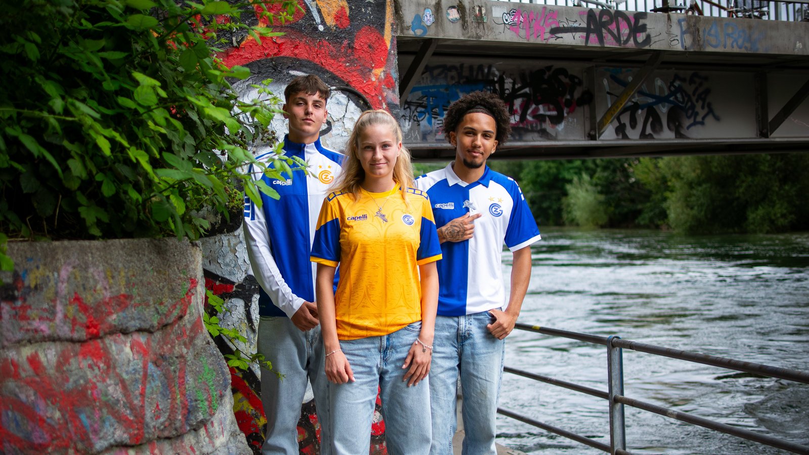 HOL DIR DEIN TRIKOT IM NEUEN ONLINE-FANSHOP