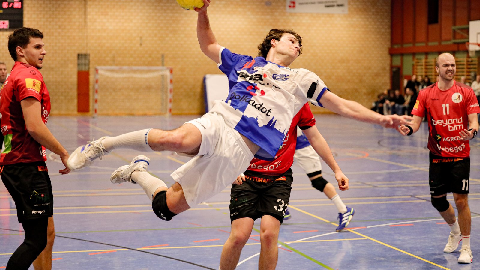 MNLB: SG Fides St. Gallen - SG GCA/HCK, 33:31 (17:12)