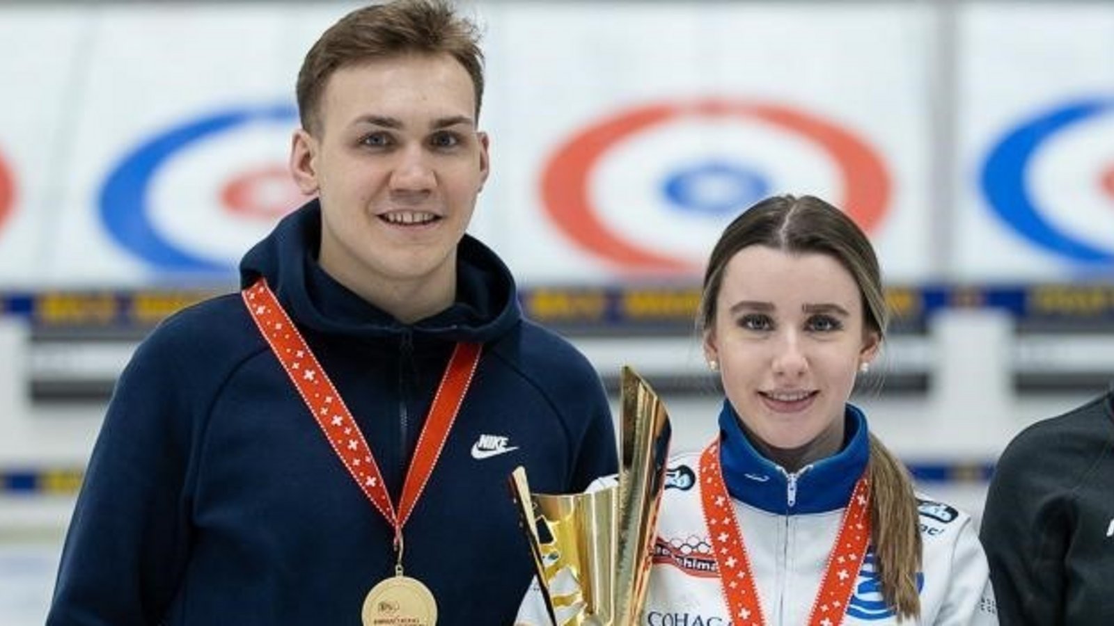 XENIA SCHWALLER: DIE NACHWUCHS-CURLERIN WIRD FLÜGGE