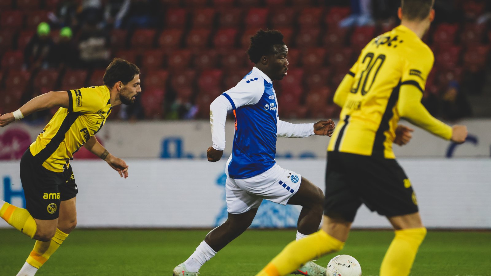 GC ZÜRICH HOLT PUNKT GEGEN YB