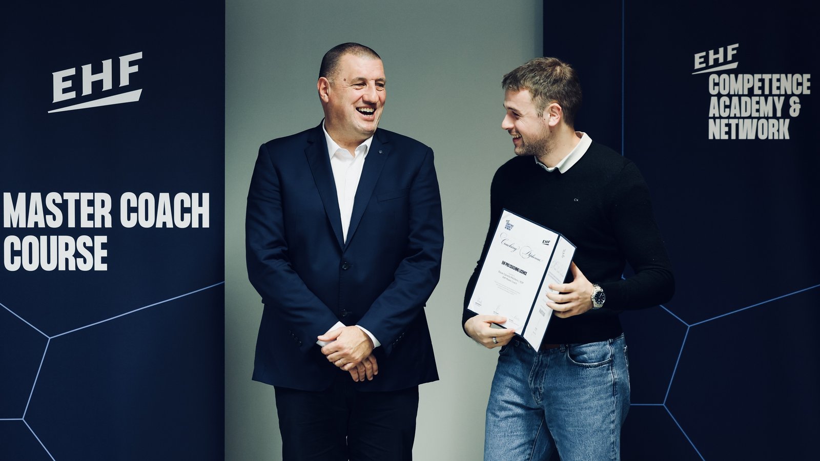 MNLB: Oscar Carreño ist EHF Master Coach!