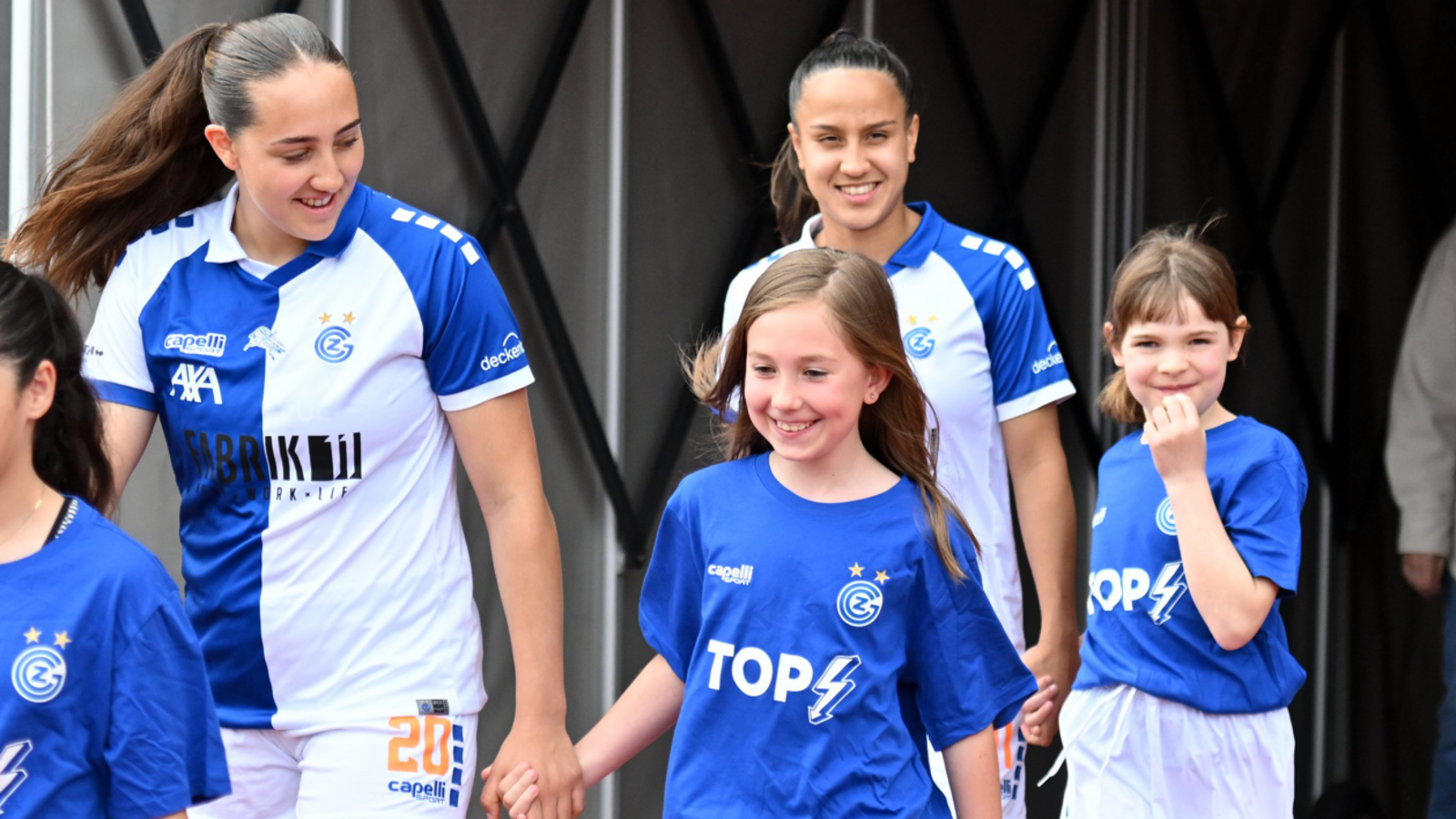 Beim Derby: Ein starkes Zeichen für den Nachwuchs im Zürcher Frauenfussball