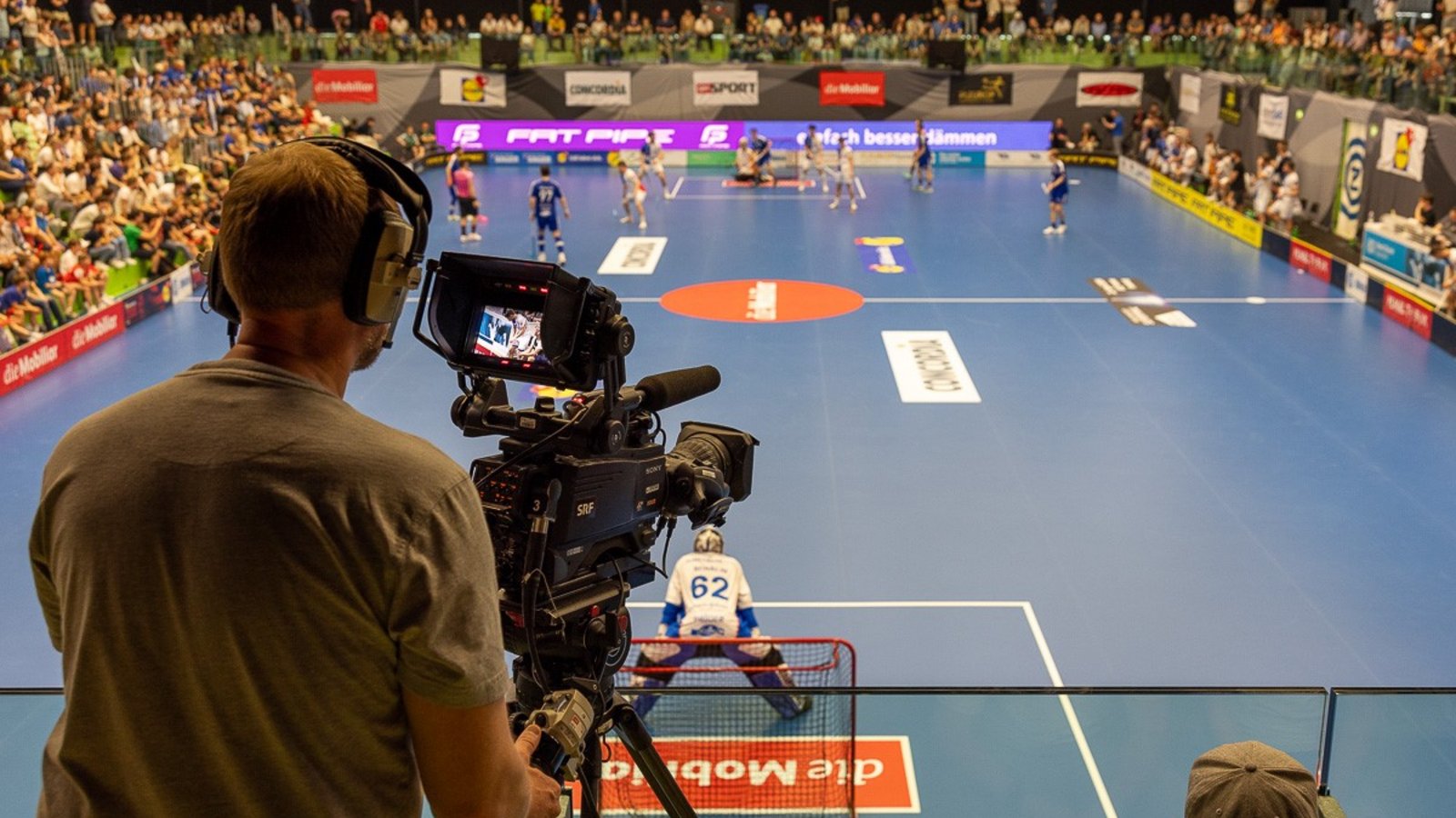 DIE NEUE BODENPFLICHT IM UNIHOCKEY
