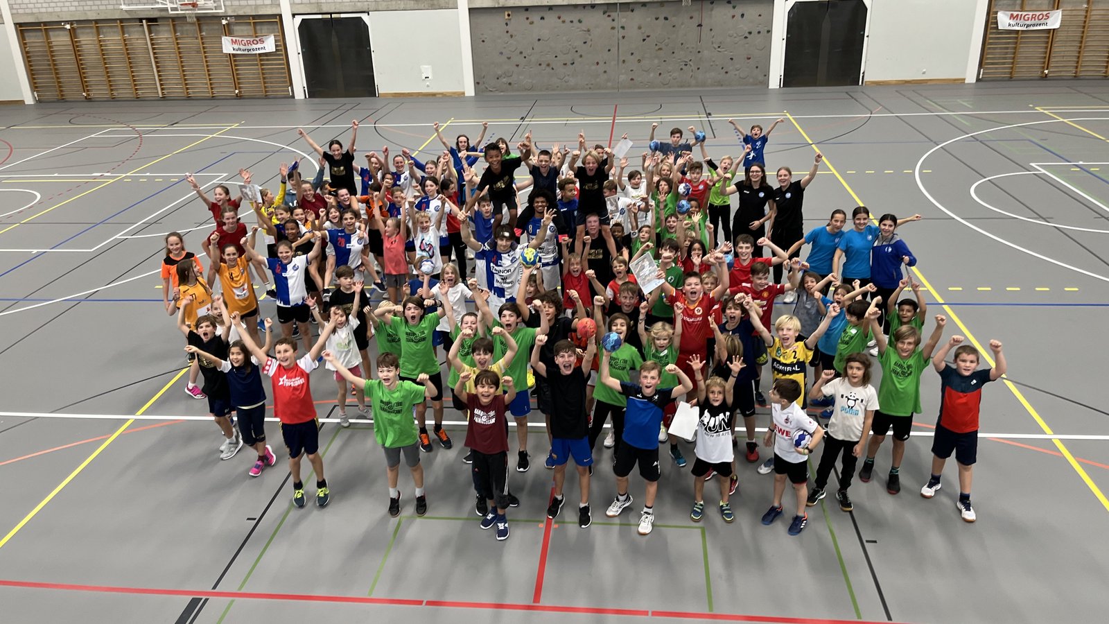 Foxi Kids: Spielen und Schwitzen im Handballcamp Sommer 23