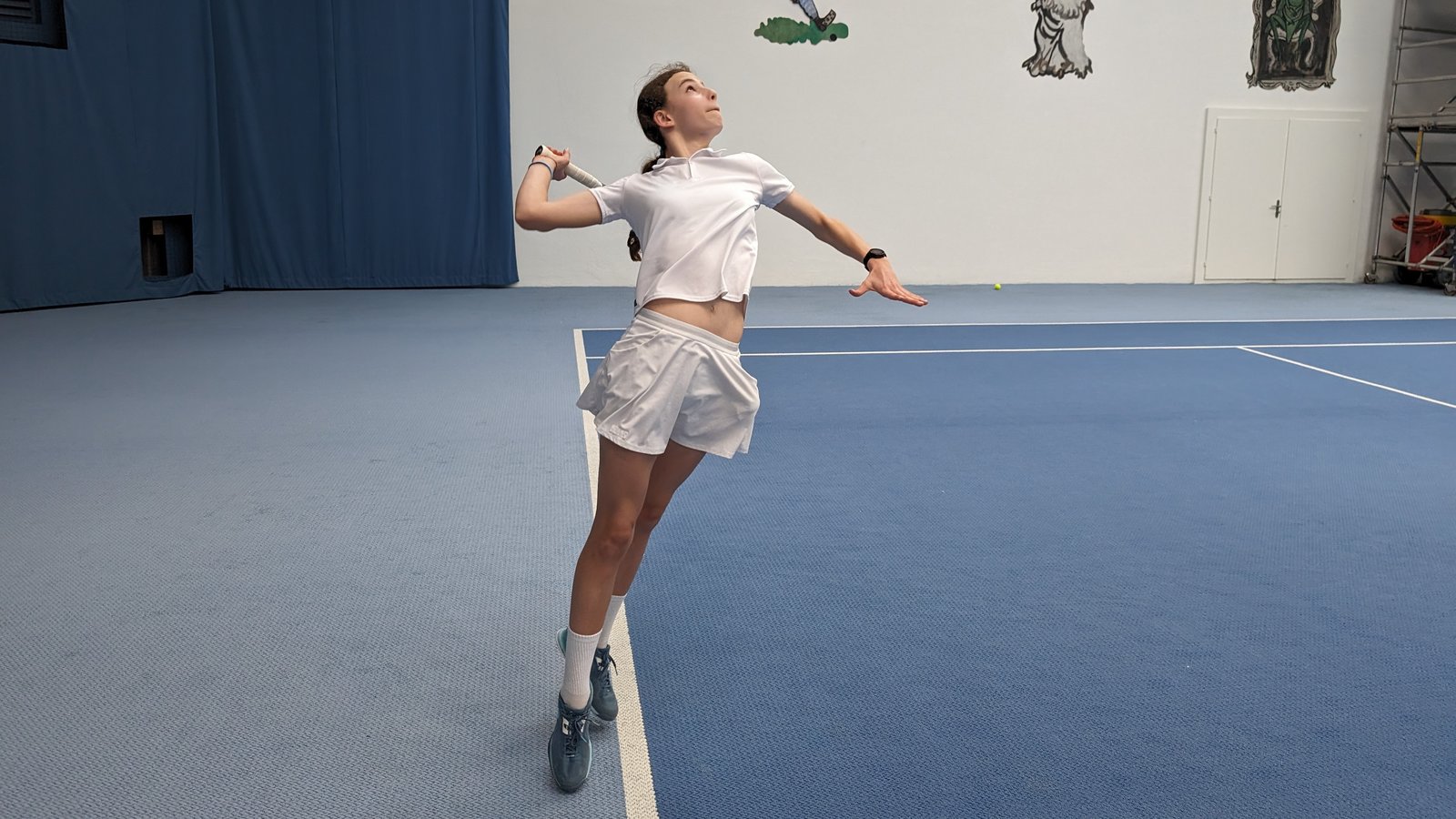 ANNINA STECK: TENNIS-ASS IM VORTEIL