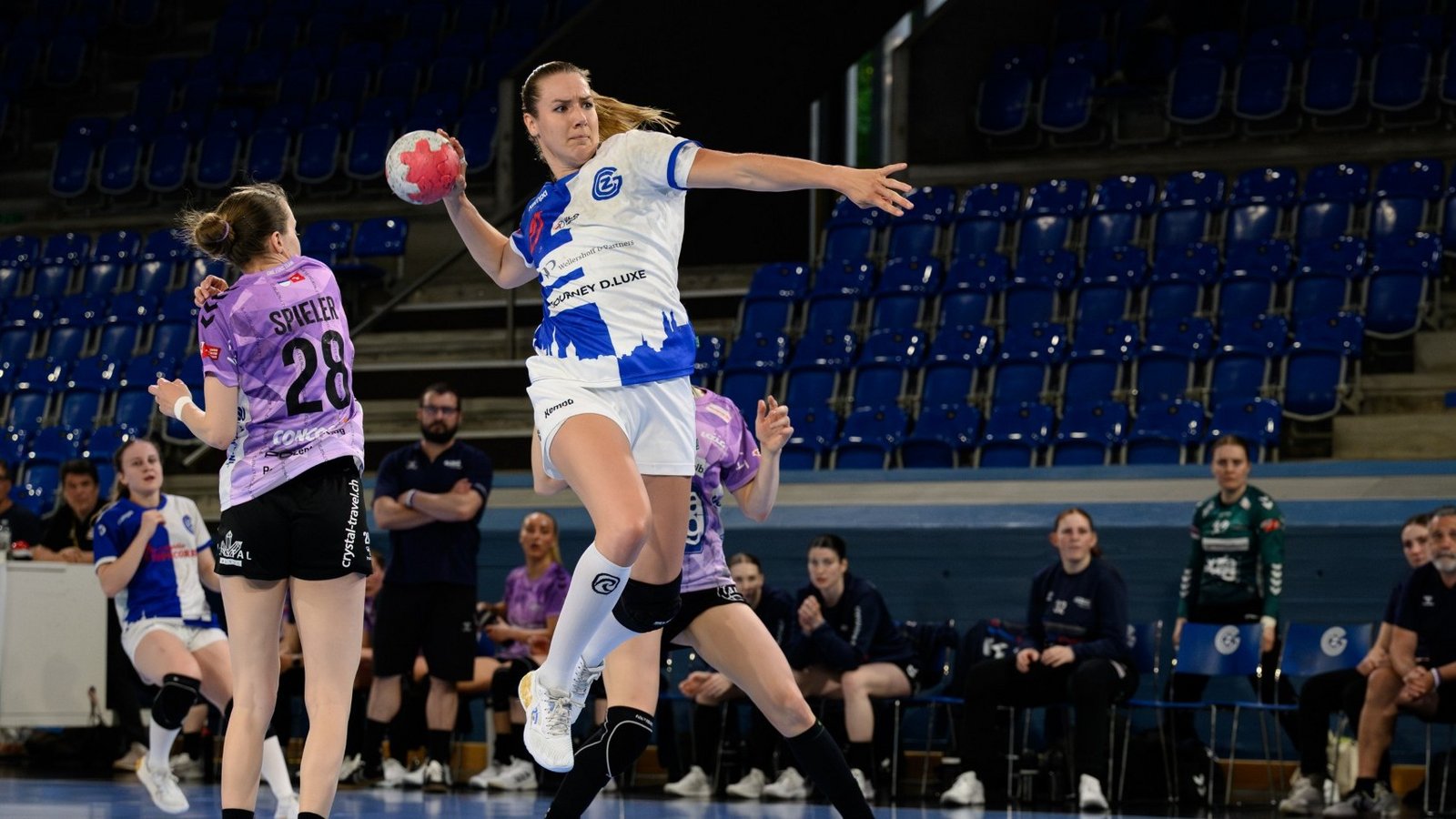 VON DER SPITZENHANDBALLERIN ZUR NACHWUCHSTRAINERIN