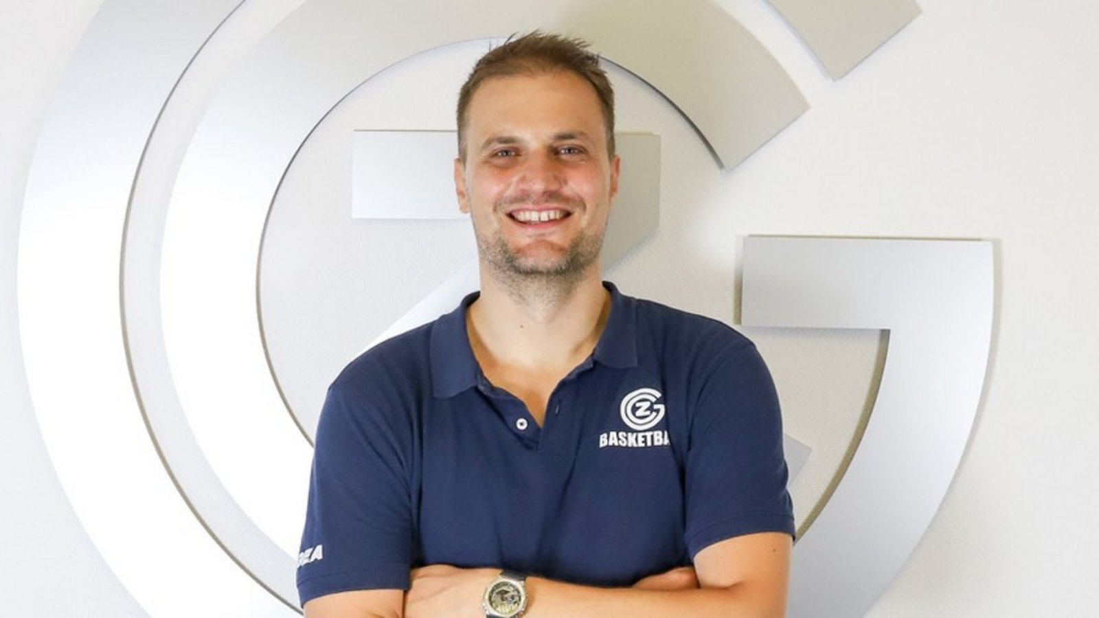 NEMANJA KOVACEVIC: NEUER COACH MIT JUNGEM TEAM