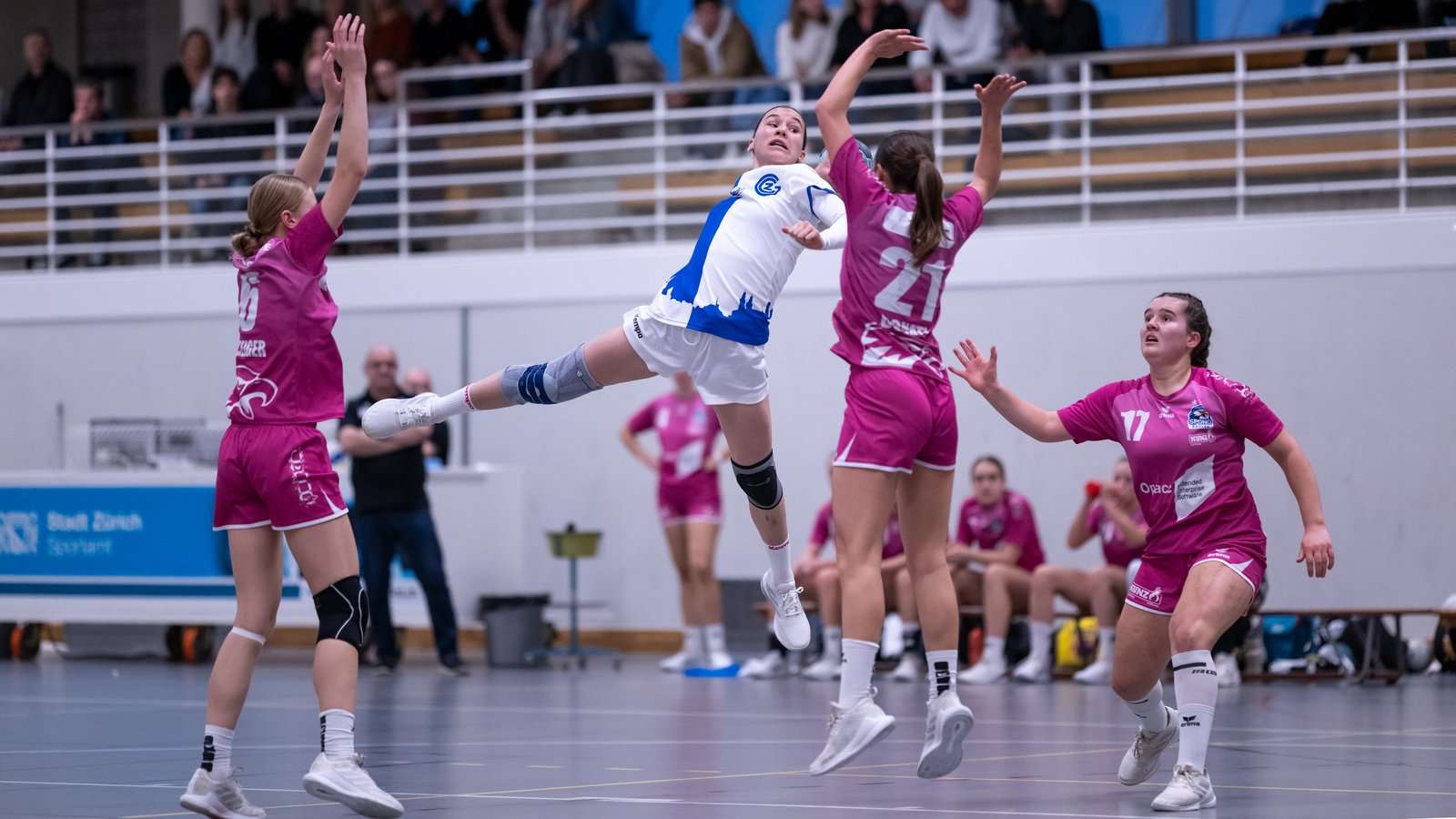 FU16E: GCA - SPONO EAGLES, 32:27 (16:15)
