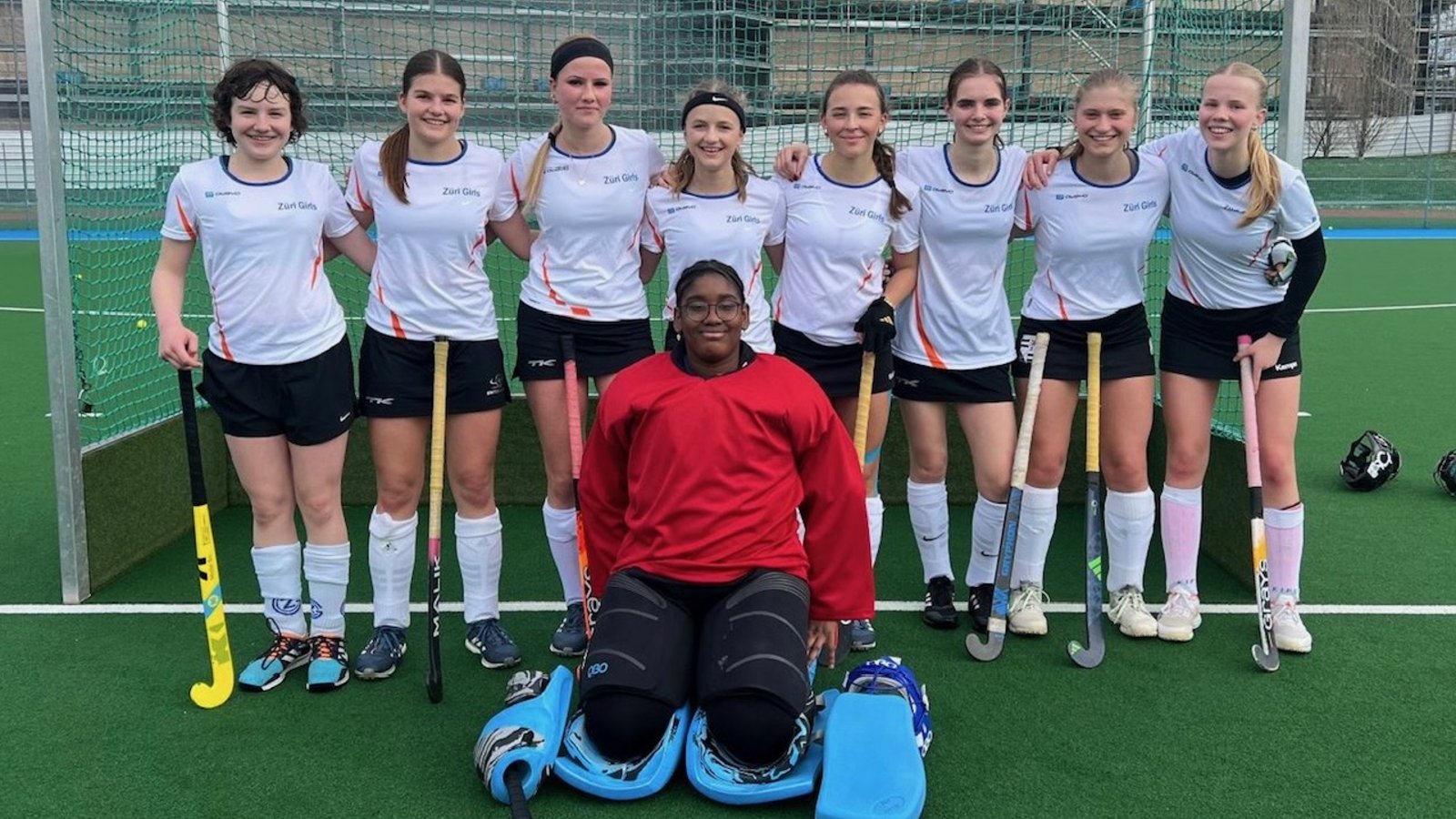 U18 Züri Girls: Doppelsieg in Genf