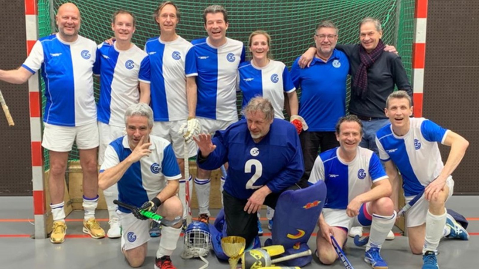 MIT PERFEKTER TEAM-LEISTUNG ZUR TITELVERTEIDIGUNG